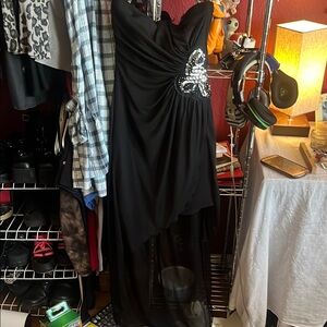 Elegant Black Strapless Dress with Sequin Detail